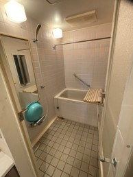 お湯が真上から降り注ぎシャワーだけでもたっぷりリラックス 世田谷区I様邸 お湯が真上から降り注ぎシャワーだけでもたっぷりリラックス 世田谷区I様邸